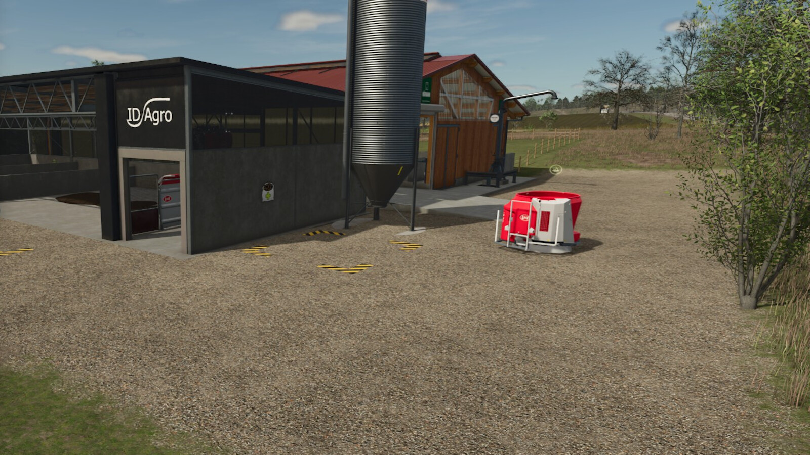 Medium Cowshed With Feeding Robot