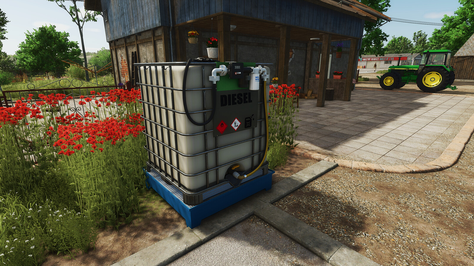 Fuel Tank With Grating