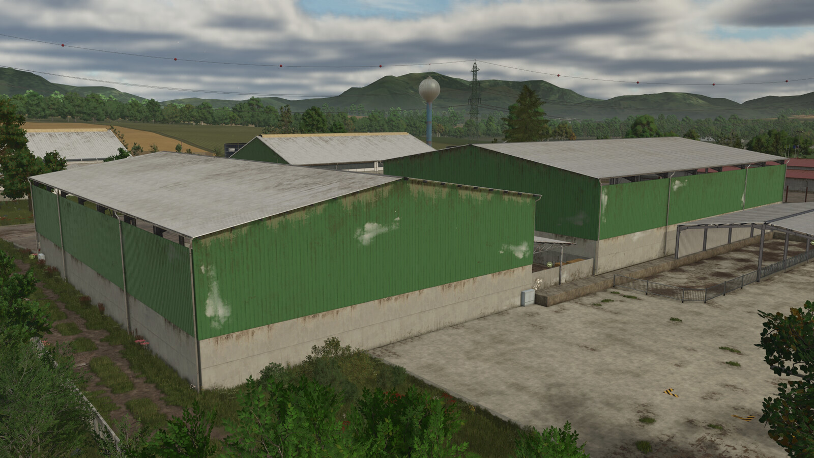 Lizard Covered Multi Bunkersilos