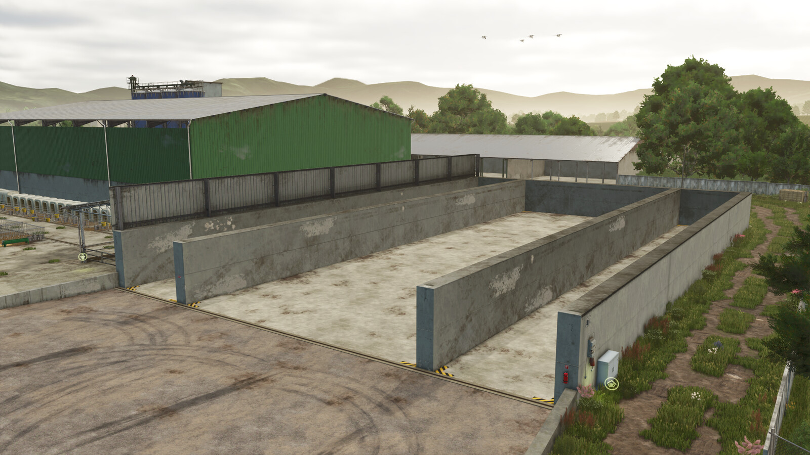 Lizard Covered Multi Bunkersilos