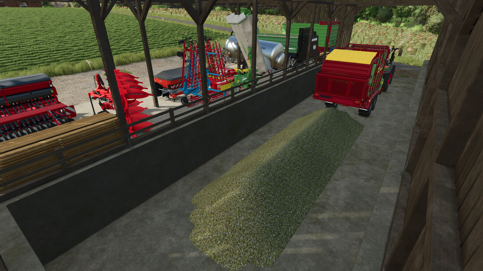 Roofed Bunker Silo & Wood Chip Storage