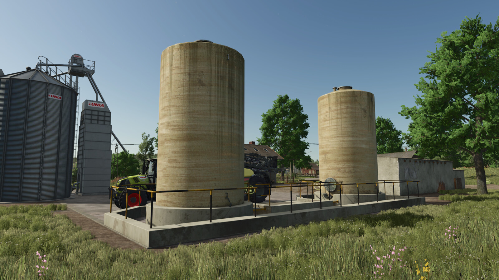 Lizard Liquid Fertilizer And Herbicide Tanks